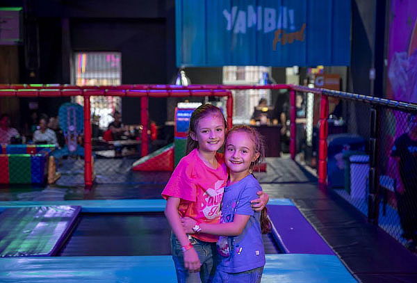 Fiesta de Cumpleaños Yamba: Atracciones + Alimentación 