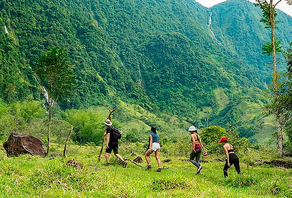  Cocorná: Senderismo + Cascadas Naturales + Almuerzo 