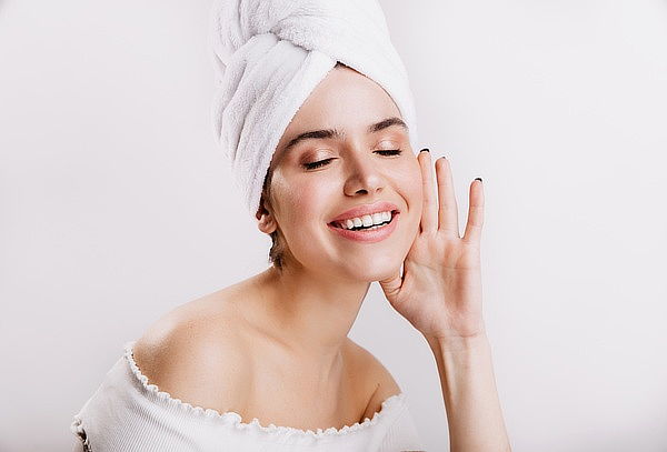 Limpieza Facial Profunda + Velo de Colageno + Cabina LED
