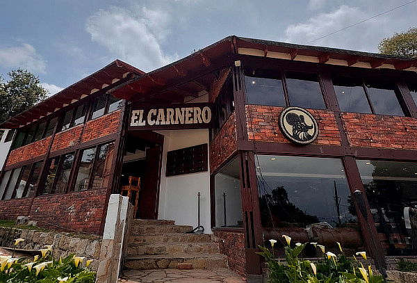 Escapada Romántica: Cena para 2 en El Carnero Restaurante