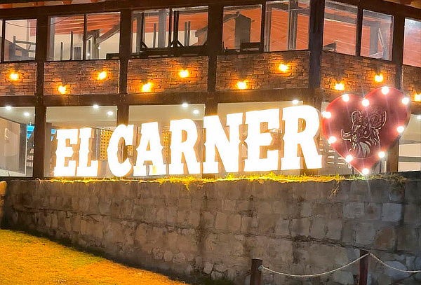 Escapada Romántica: Cena para 2 en El Carnero Restaurante