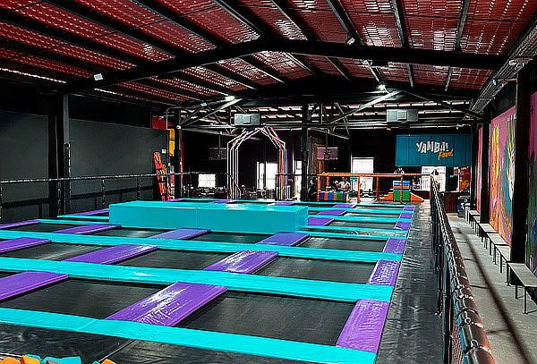 Yamba Park: 1 ó 2 Horas de Salto + Atracciones Extra 