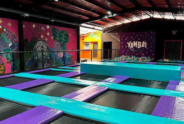 Yamba Park: 1 ó 2 Horas de Salto + Atracciones Extra 
