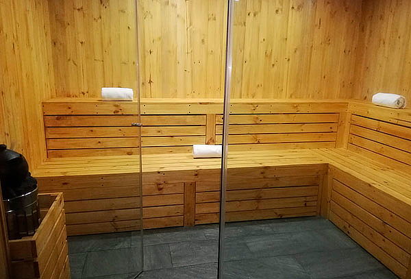 Spa Romántico Celebración en Pareja + Jacuzzi 
