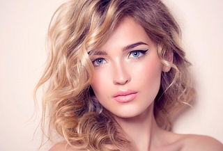 3 Sesiones de Tratamiento de Acné y Limpieza Facial 