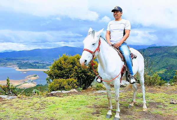 Oferta Cabalgata En La Calera + Canelazo De Bienvenida