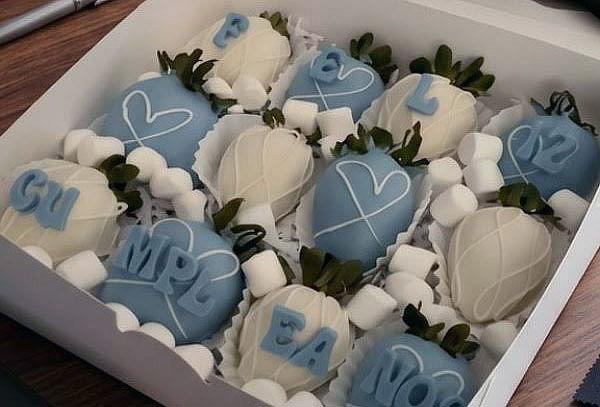 Fresas con Chocolate Premium Celebración de Cumpleaños