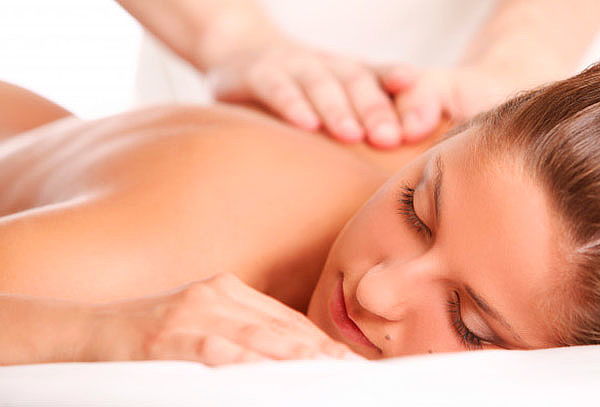 Masaje Relajante Caricias para Mamá + Hidratación Facial 