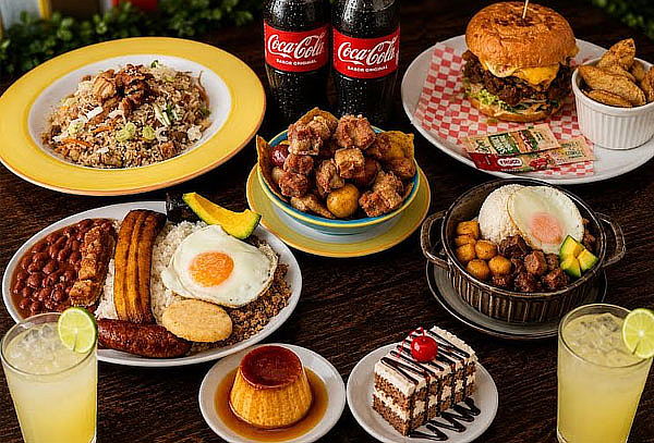Menú para 4: Entrada + 2 Platos Fuertes + 2 Hamburguesas