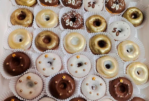 30, 50 o 100 Mini Donas para Acompañar tus Eventos
