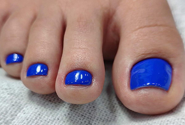 Manicura o Pedicure con Esmaltado Semipermanente 