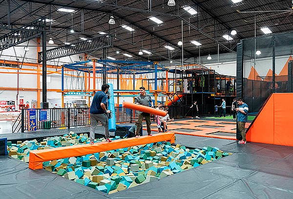 Más Diversión por Menos: 3 Personas a Mitad de Precio