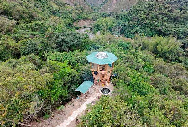 1 Noche de Alojamiento en Cabaña Tower Pacho Cundinamarca