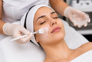 Limpieza facial profunda + Velo de colágeno + Cámara Led 
