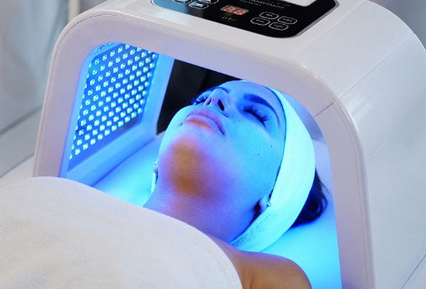 Limpieza facial profunda + Velo de colágeno + Cámara Led 