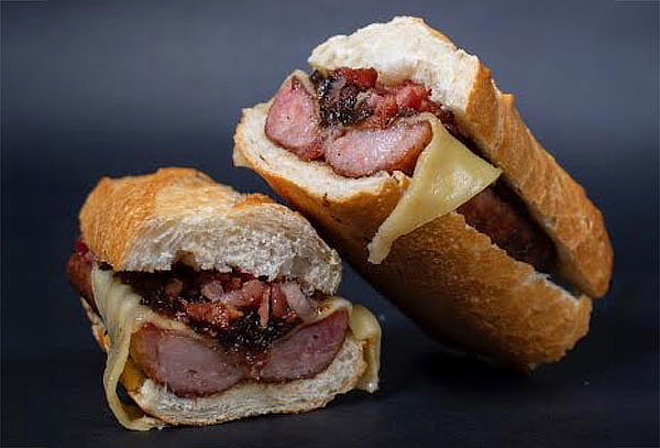 Combo de Choripán con Papas y Gaseosa en el Chicó
