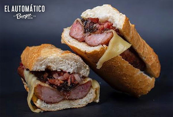 Combo de Choripán con Papas y Gaseosa en el Chicó