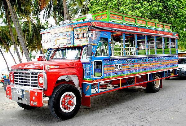 Santa Marta, Tour en Chiva Rumbera 