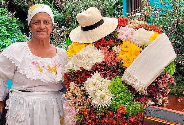 Tour Silletas y Flores: Trasporte + Almuerzo + Refrigerio