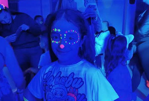 4 Horas Super Chiquitk para 20 Niños con Sonido y Luces