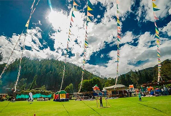 Celebración en Exteriores con Animadores + Módulos de Feria