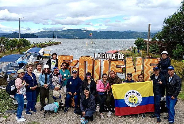 Pasadía a Piedra Colgada y Laguna de Fúquene