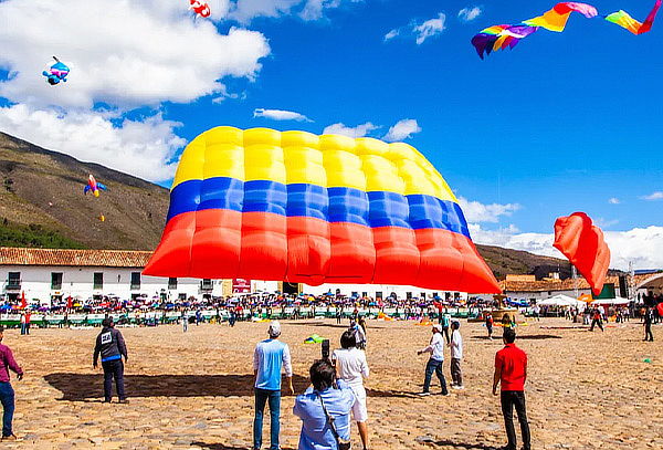 Festival de Cometas en Villa de Leyva + Finca Beraca