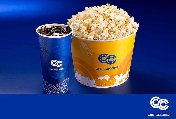 Cine Colombia - Combo de Crispeta (100 g) + Gaseosa (940 ml)