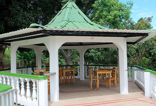 Alojamiento en Zona Camping en Mesitas con Desayuno 