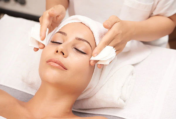 Limpieza Facial Profunda con Alta Frecuencia + Mascarilla