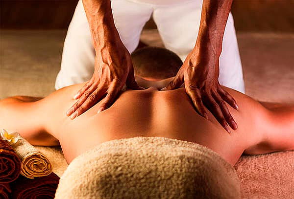 Regalo Perfecto: Masaje + Exfoliación + Circuito Húmedo