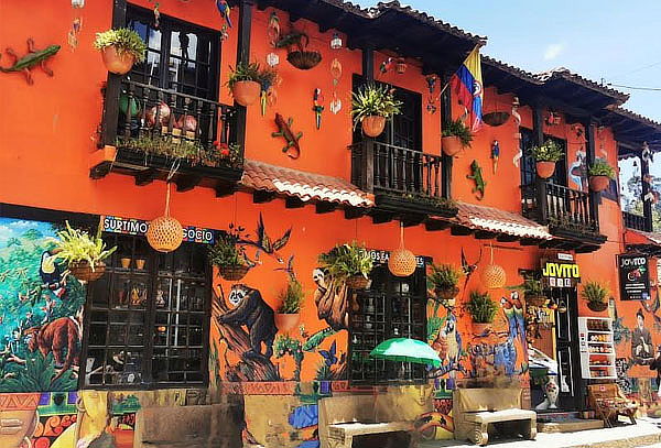 Festival de Cometas Villa de Leyva + Desayuno + Transporte