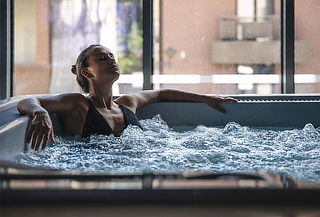 Spa Relax con Jacuzzi para 1, 2, 3 o 4 Personas en Galerías