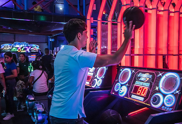 Brazalete con 90 Minutos de Atracciones + Snack
