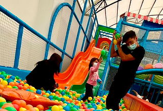 2x1: 2 Horas en Trampolines, Playground y Cancha de Futbol