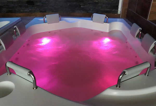 Plan Bienestar: Spa + Masaje + Comida Saludable