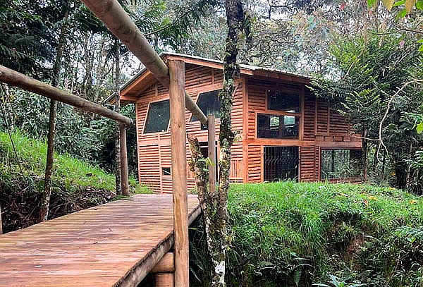 Experiencia Única en Cabaña Privada para 2 en Santa Elena