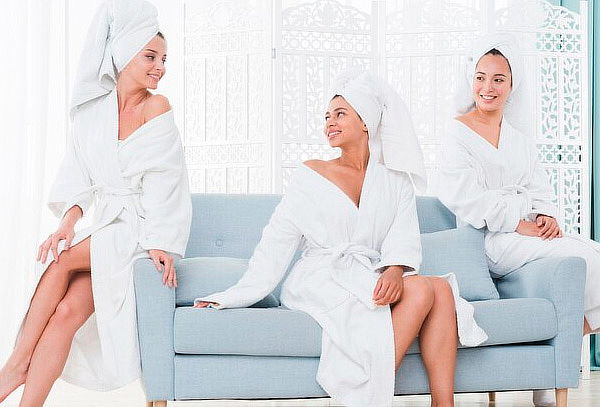 Spa para 2, 3 o 4 Amigas Masaje en Espalda - Galerias 