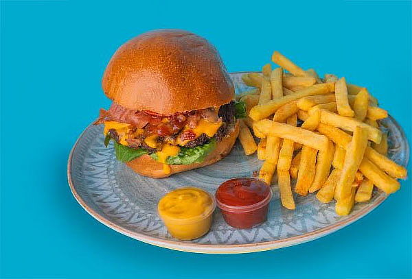 Combo Hamburguesa de Pollo El Automático Burguer en el Chicó