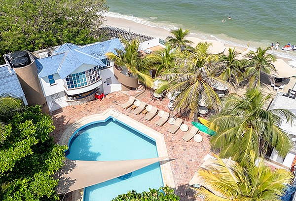 Pasadía Premium Cartagena: Transporte + Almuerzo + Piscina