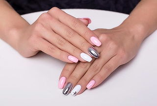 Manicura + Uñas Press On + Esmaltado Semipermanente