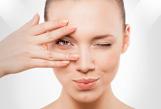 Corrección de Ojeras y Bolsas +  Limpieza Básica