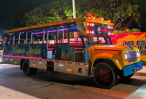 Cartagena Tour en Chiva Rumbera 