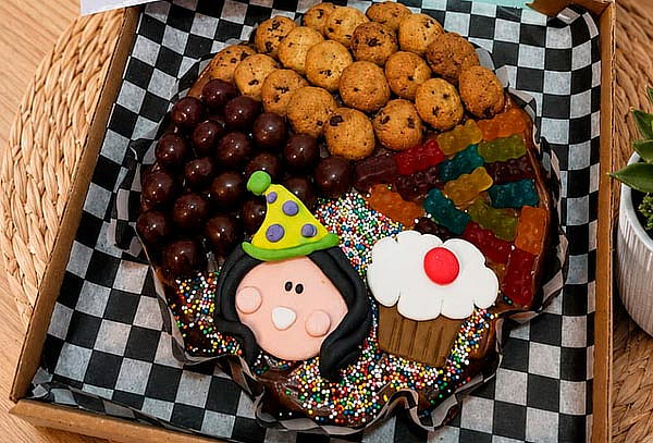 Pizza Brownie Personalizada para toda Ocasión 