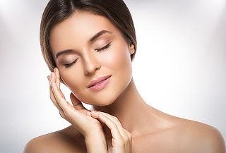 Rejuvenecimiento Facial + Tecnología Virtual y Vitaminas
