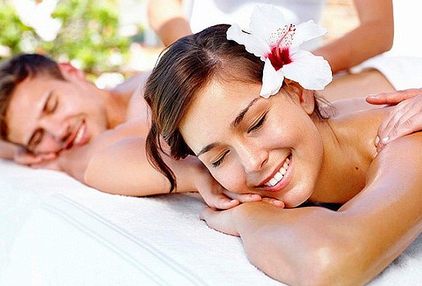 Experiencia de Spa en Pareja con Jacuzzi en Galerías