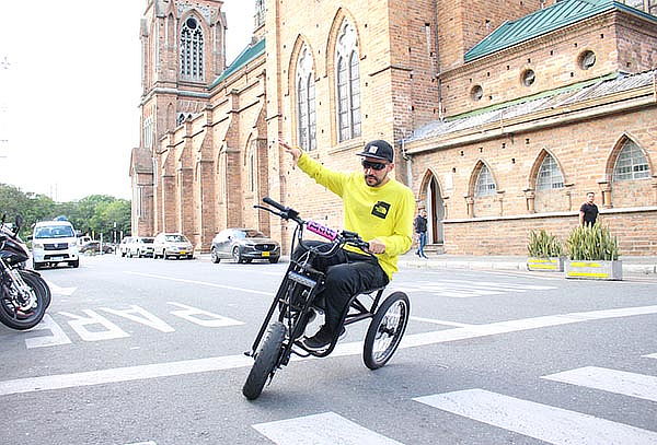 Recorrido y Tour por Medellín en Triciclo Eléctrico  