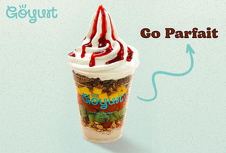 Go Parfait con 5  topping y 1 salsa a elección