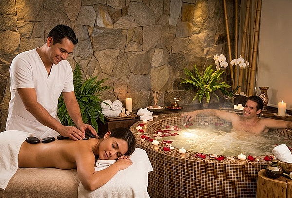 Day Spa 1 : Masaje relajante + Jacuzzi + Piedras volcánicas 