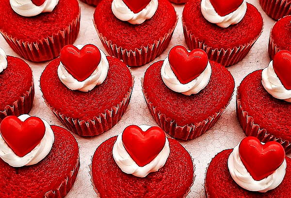 36 Unidades de Cupcakes Medianos San Valentin 